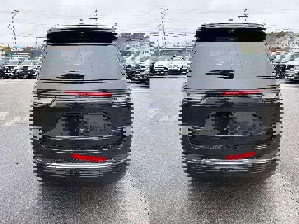 New 2026 Jeep Grand Cherokee Limited image 4