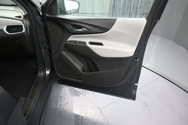 Used 2020 Chevrolet Equinox LS w/ LS Convenience Package AWD/4WD image 32