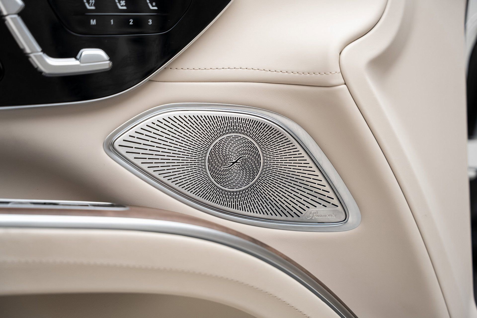 Used 2024 Mercedes-Benz Maybach EQS 680 4MATIC image 55