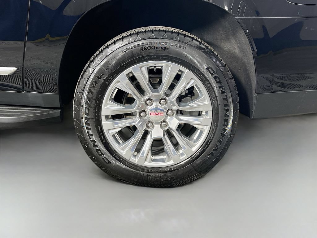 Used 2025 GMC Yukon XL Denali AWD/4WD image 33