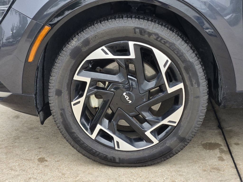 Certified 2023 Kia Sportage SX AWD/4WD image 17