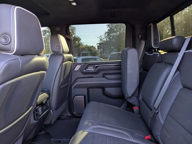 Used 2025 GMC Sierra 2500 AT4X image 11