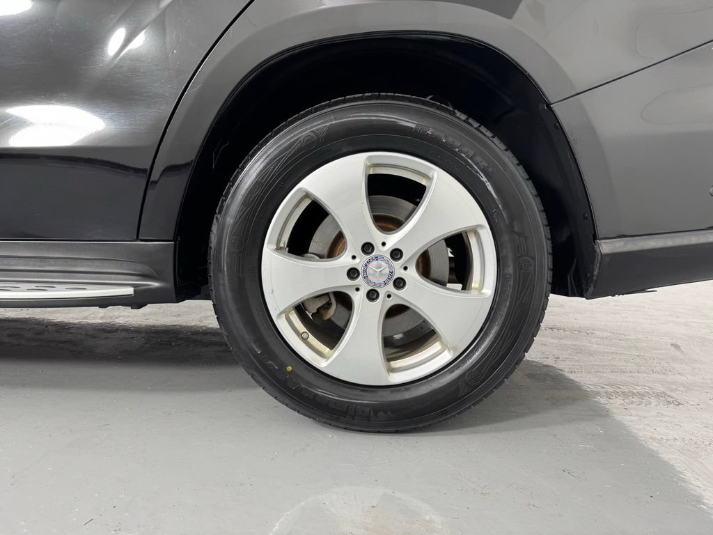 Used 2017 Mercedes-Benz GLS 450 4MATIC image 25