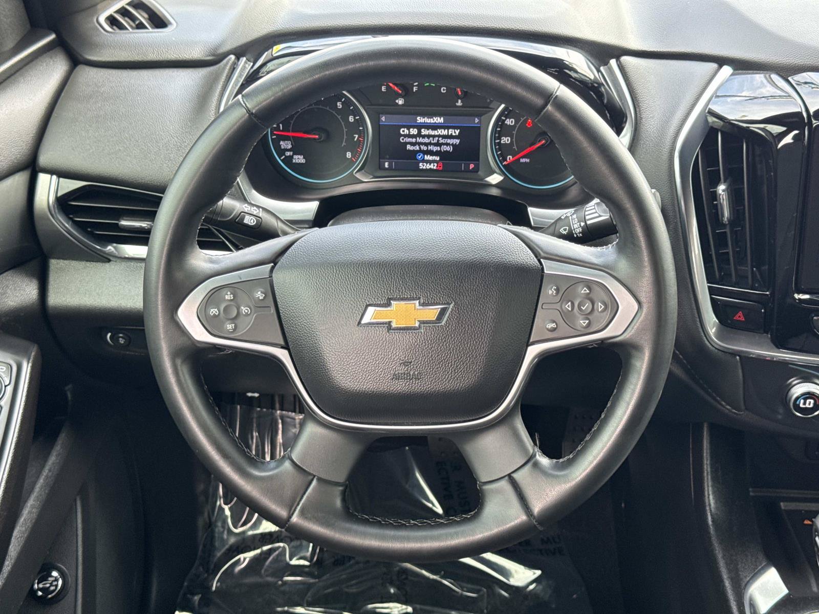 Used 2023 Chevrolet Traverse LT FWD image 10