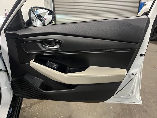 Used 2024 Honda Accord Touring image 11