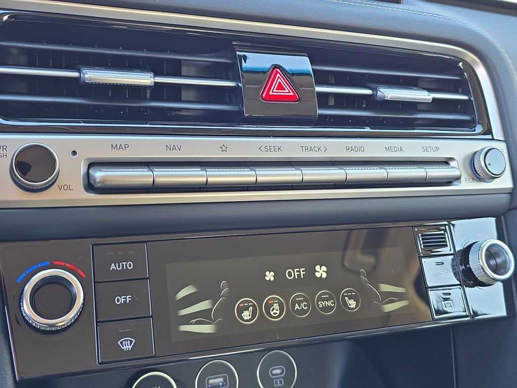 New 2026 Genesis G70 2.5T image 16