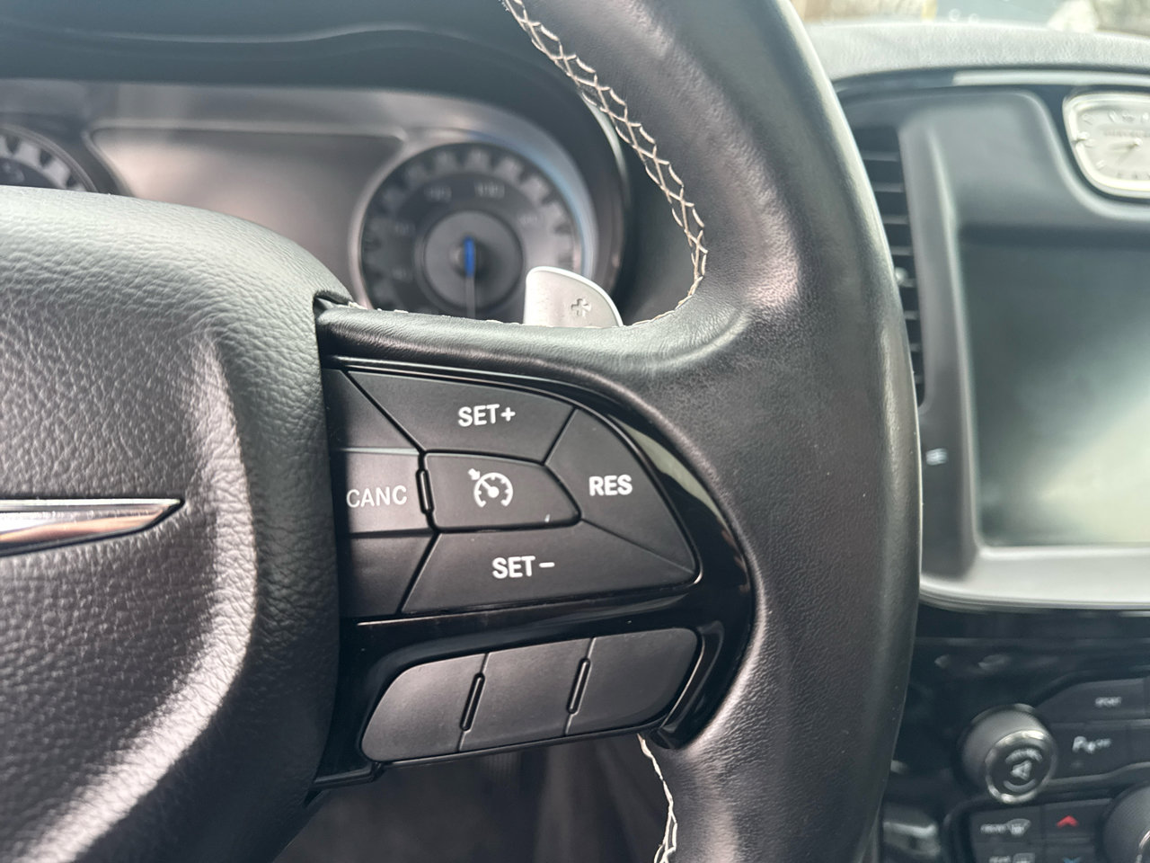 Used 2016 Chrysler 300 S w/ 300S Premium Group image 30