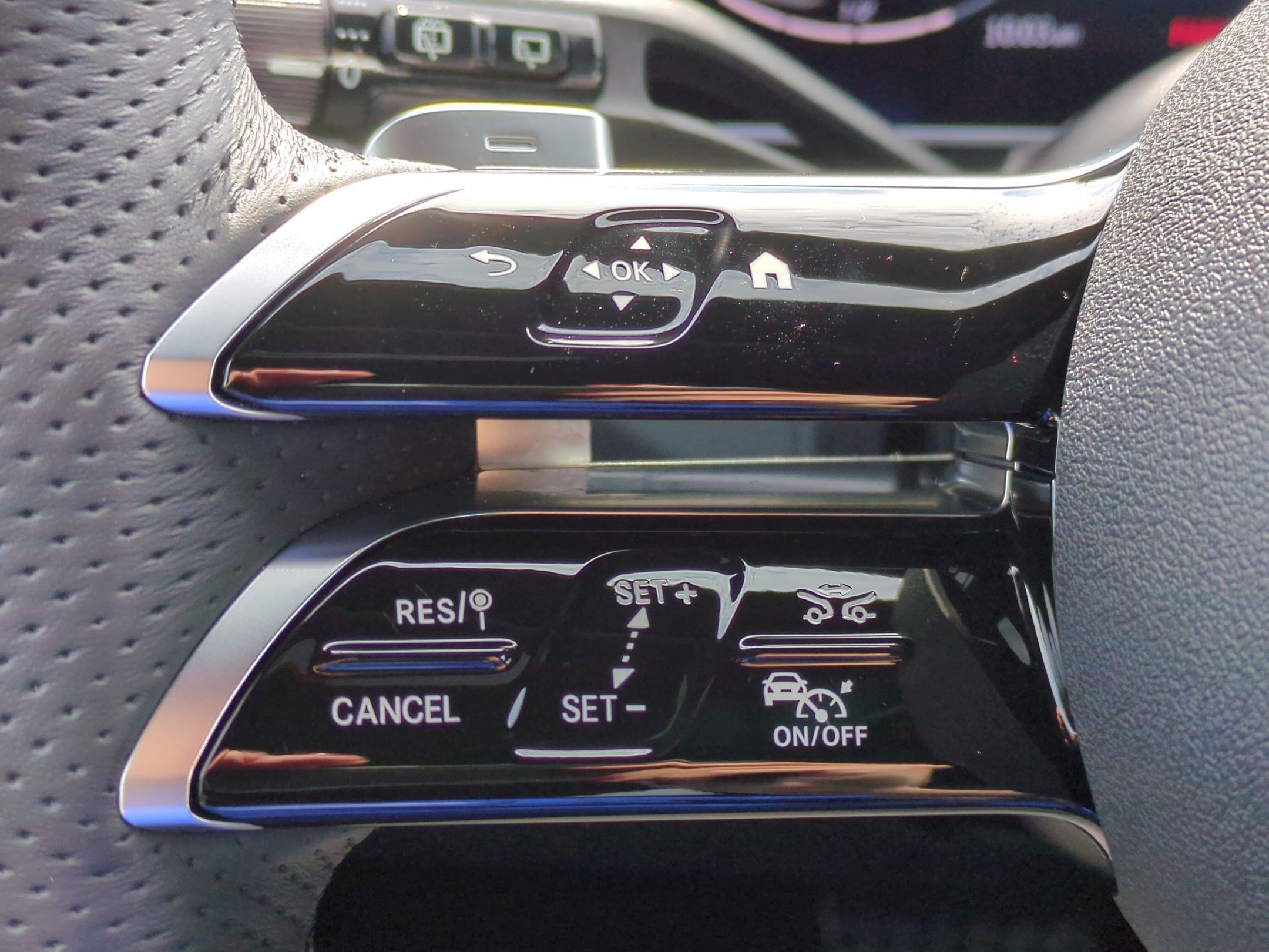 Certified 2026 Mercedes-Benz GLC 300 4MATIC image 18