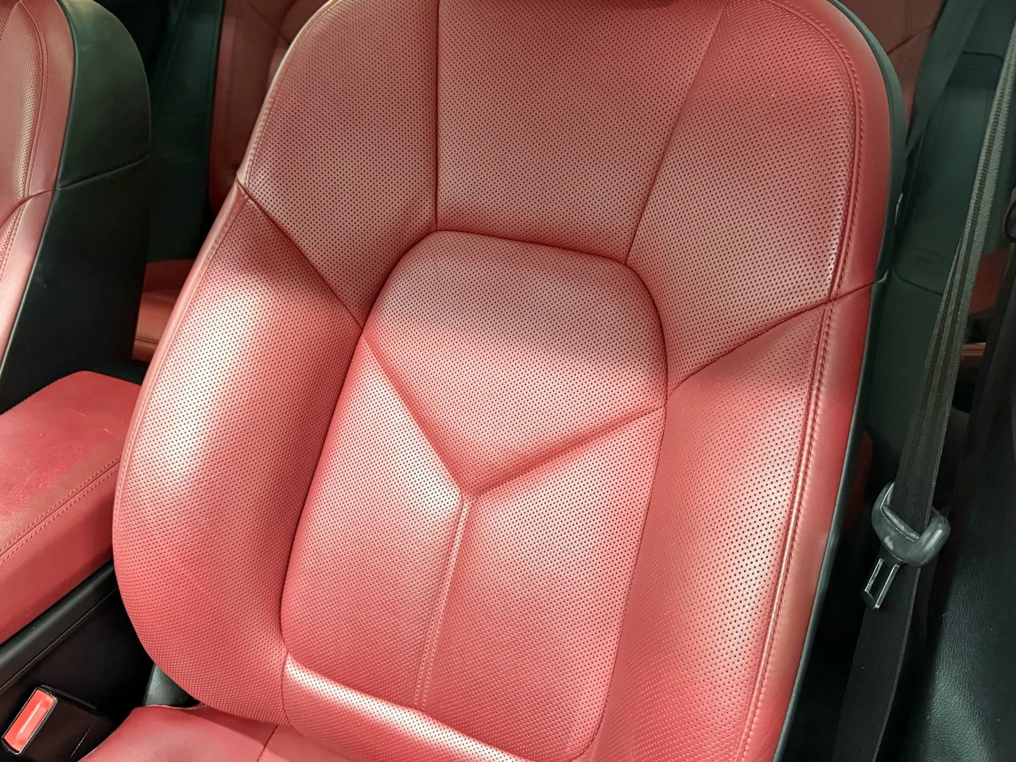 Used 2019 Porsche Macan Sport Edition image 28