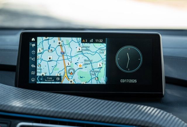 Used 2019 BMW i8 Base image 33