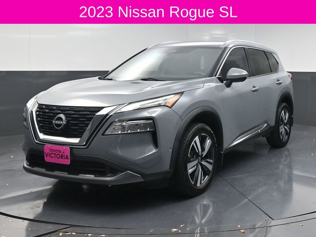 Used 2023 Nissan Rogue SL w/ SL Premium Package image 2