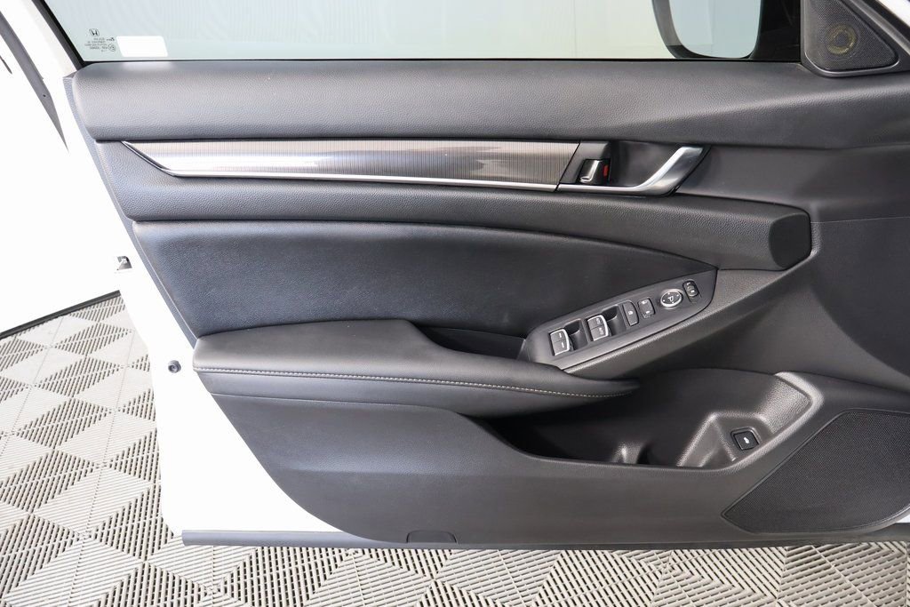 Used 2022 Honda Accord Sport image 12