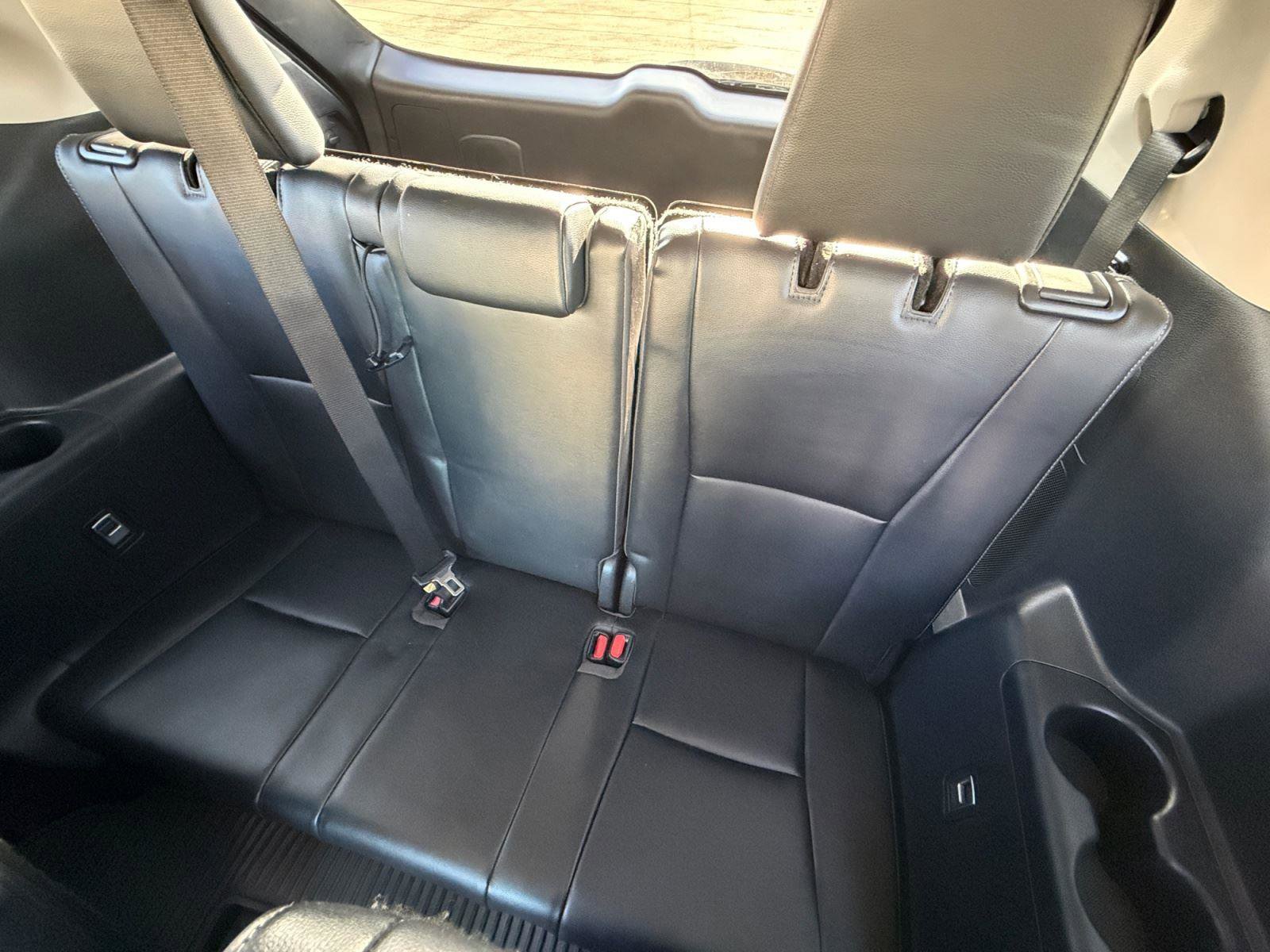 Used 2023 Toyota Highlander Platinum FWD image 23