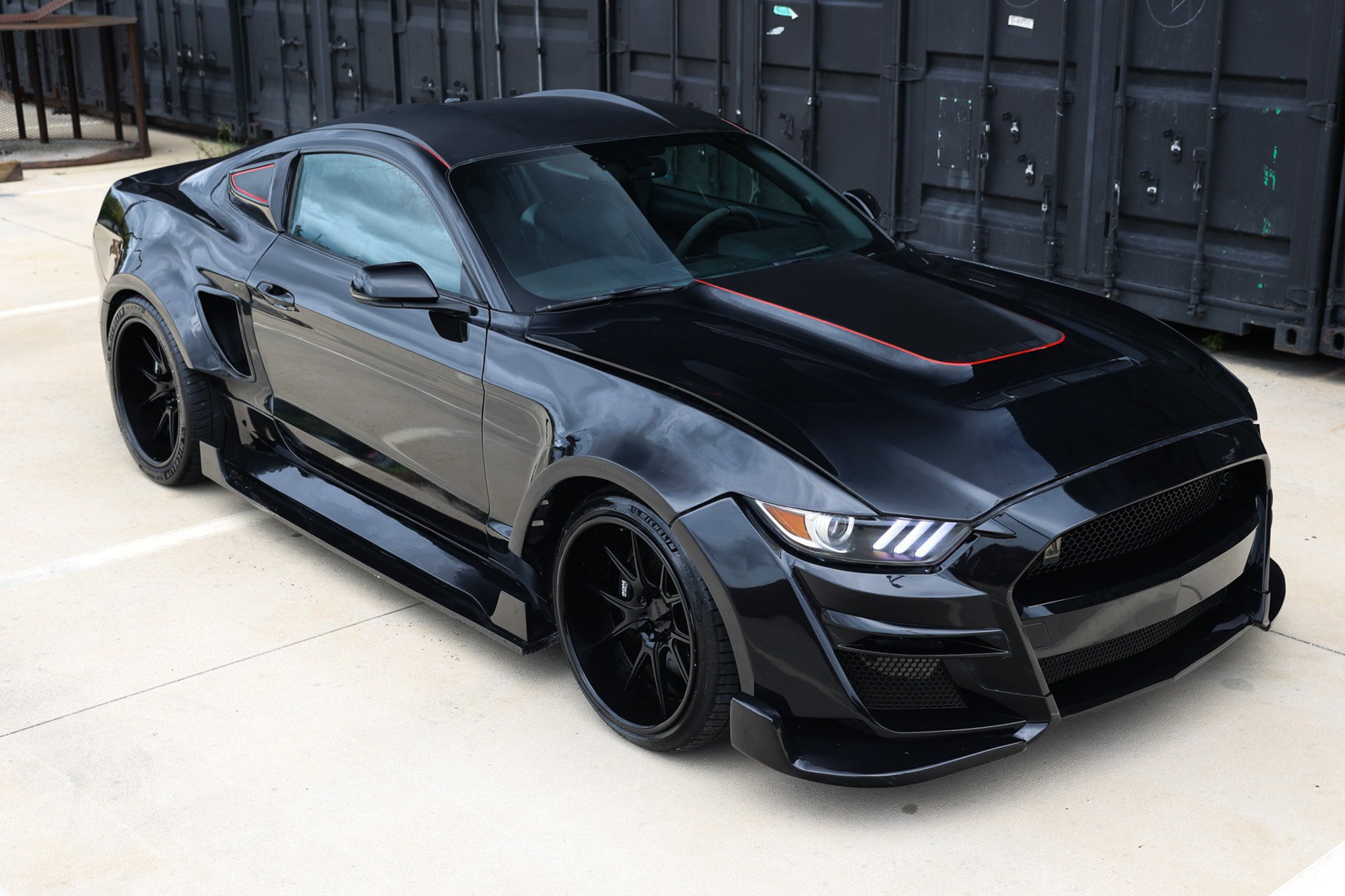 Used 2016 Ford Mustang Shelby GT350 w/ Technology Package RWD image 19