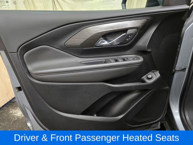 Used 2023 GMC Terrain SLE w/ Driver Convenience Package image 13