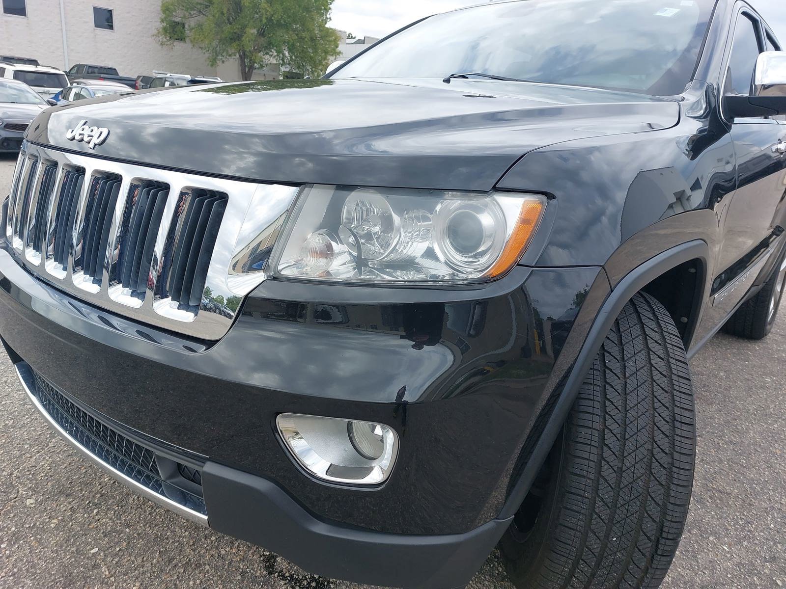 Used 2013 Jeep Grand Cherokee Limited AWD/4WD image 32