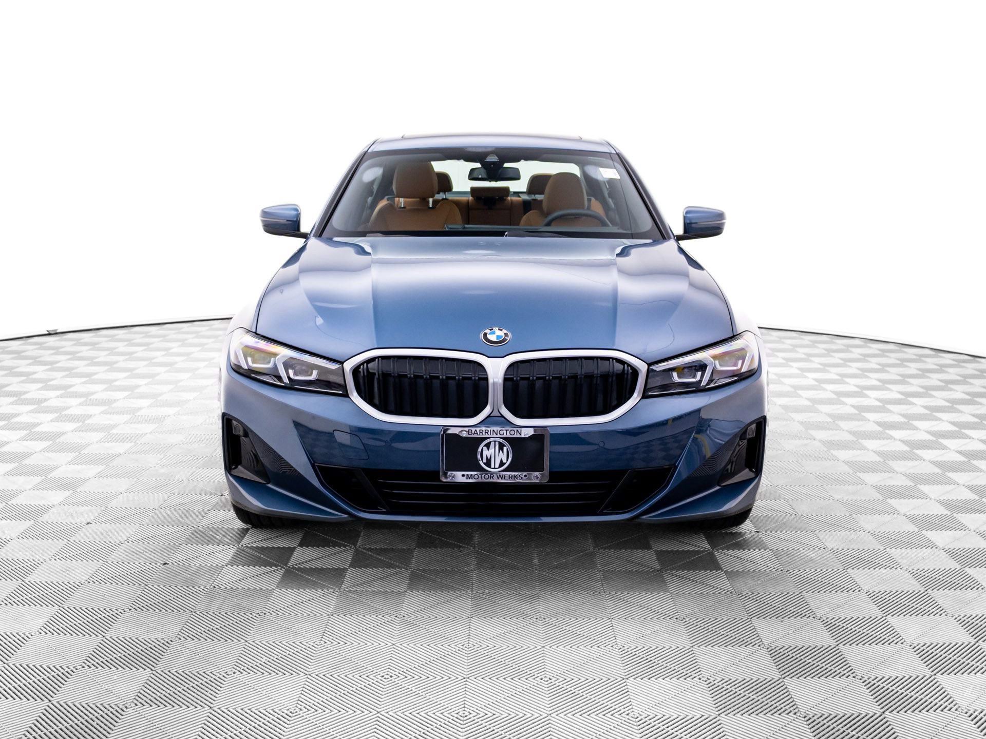 Certified 2025 BMW 330i xDrive Sedan AWD/4WD image 9