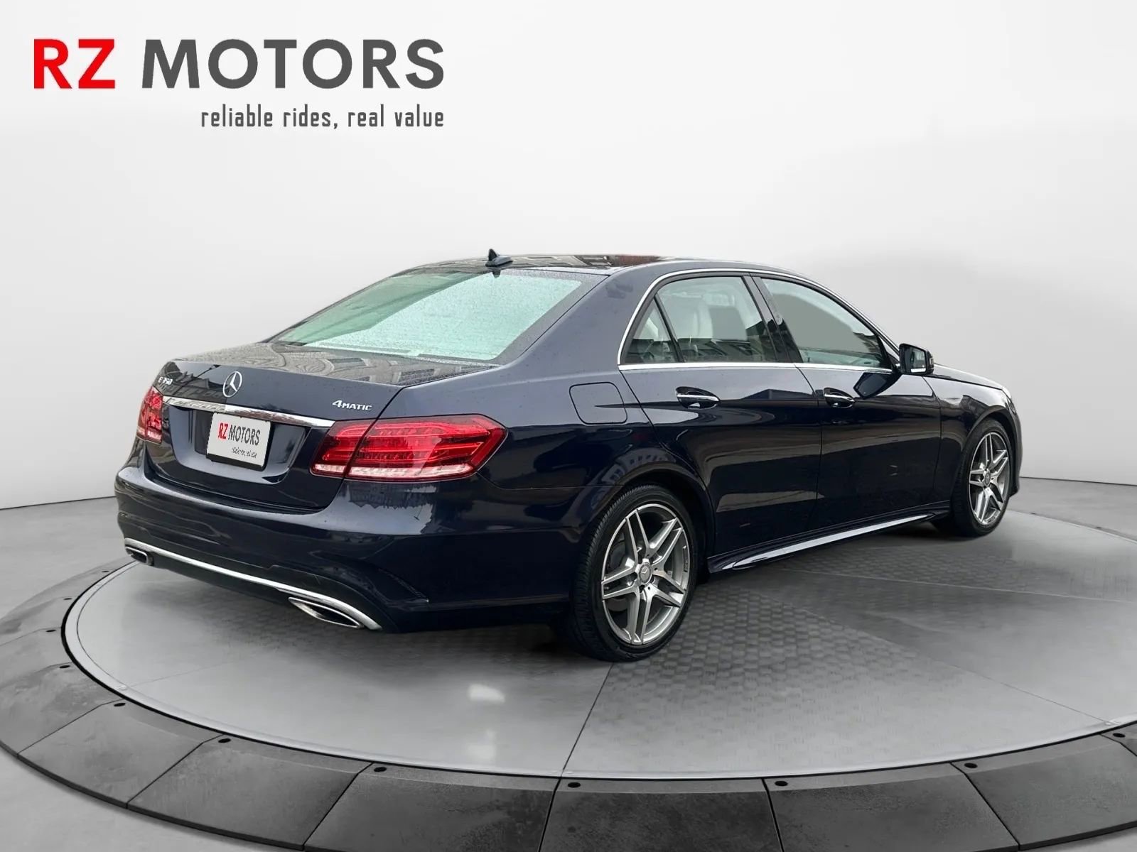 Used 2016 Mercedes-Benz E 350 4MATIC Sedan w/ Premium Package image 5