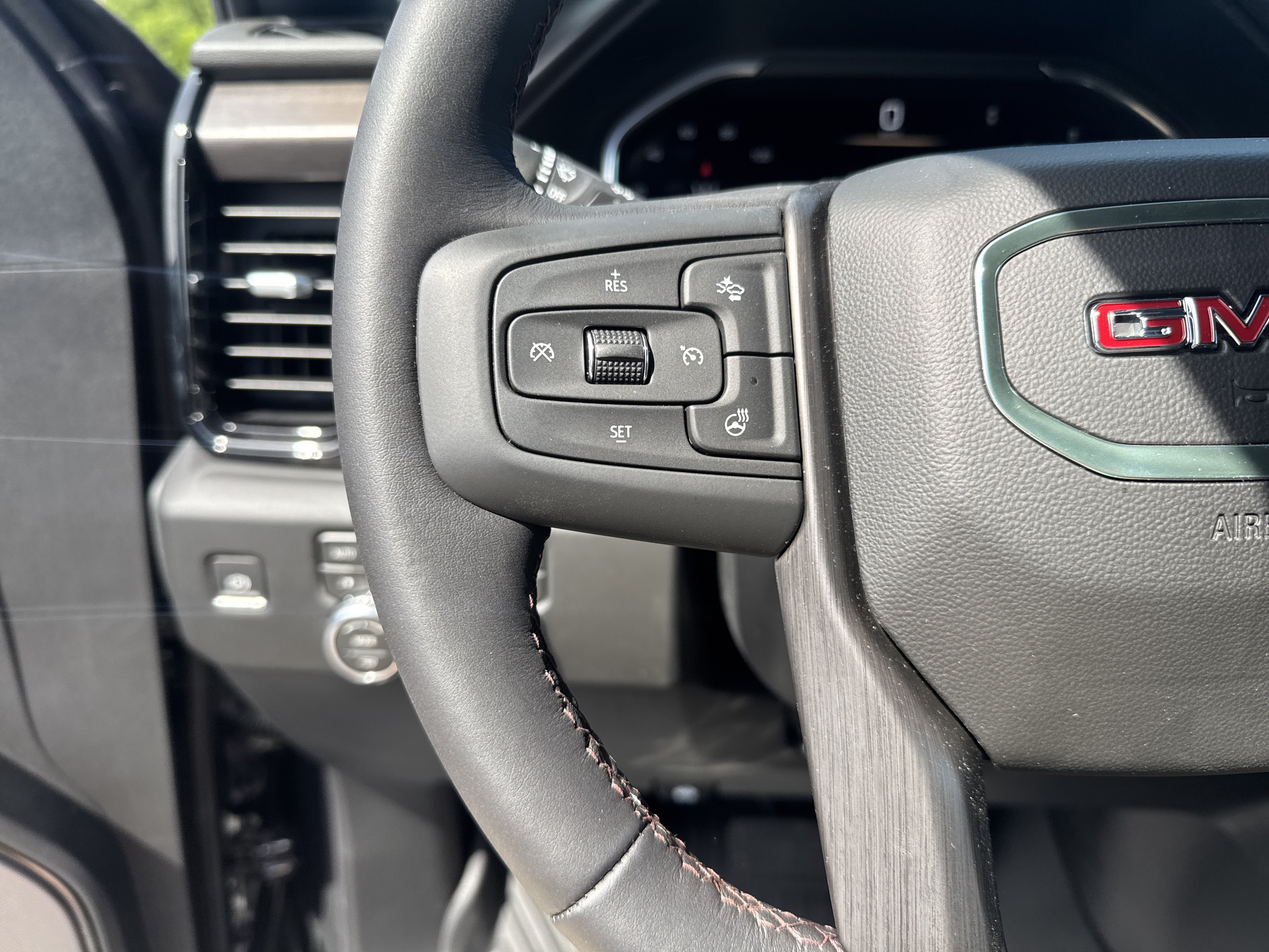 New 2026 GMC Sierra 2500 AT4X w/ AT4X AEV Edition AWD/4WD image 18