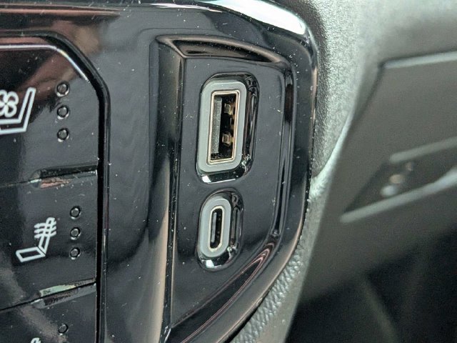 Used 2024 Chevrolet Silverado 1500 ZR2 AWD/4WD image 23