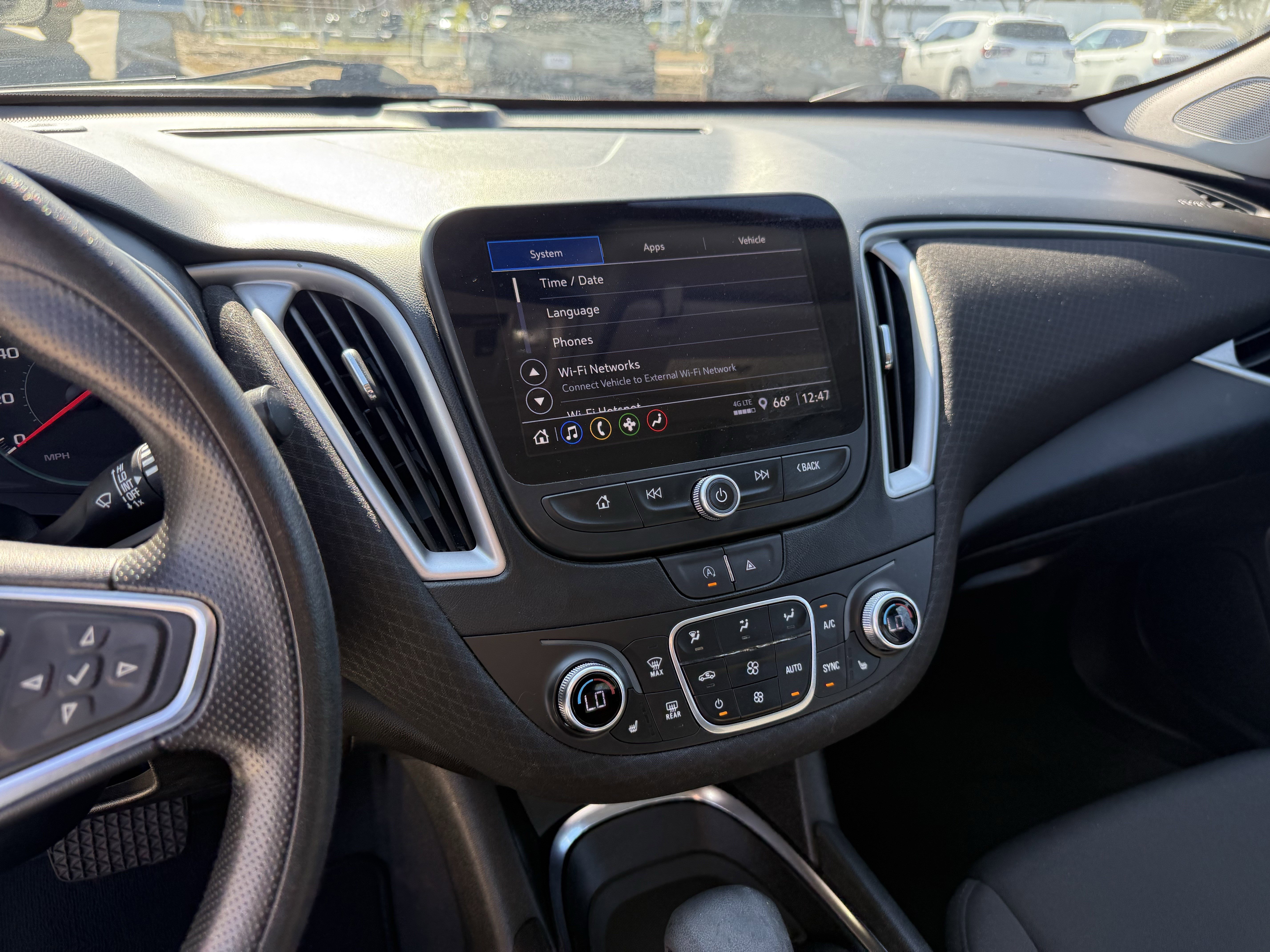 Used 2024 Chevrolet Malibu LT image 19