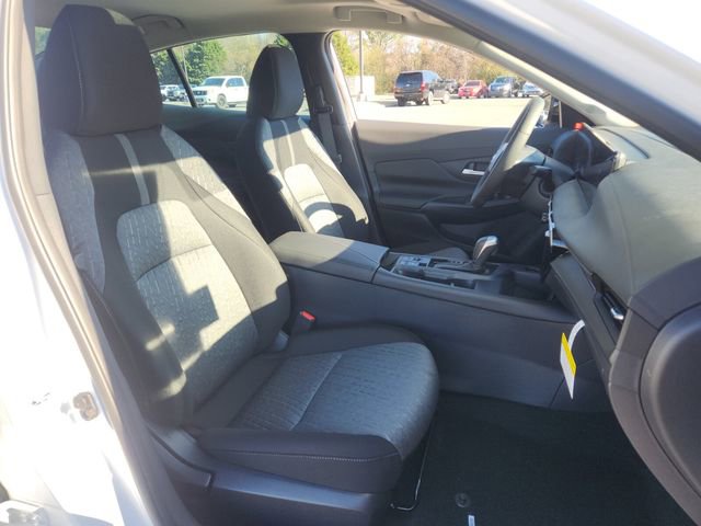 New 2026 Nissan Sentra SV w/ SV Convenience Package FWD image 9