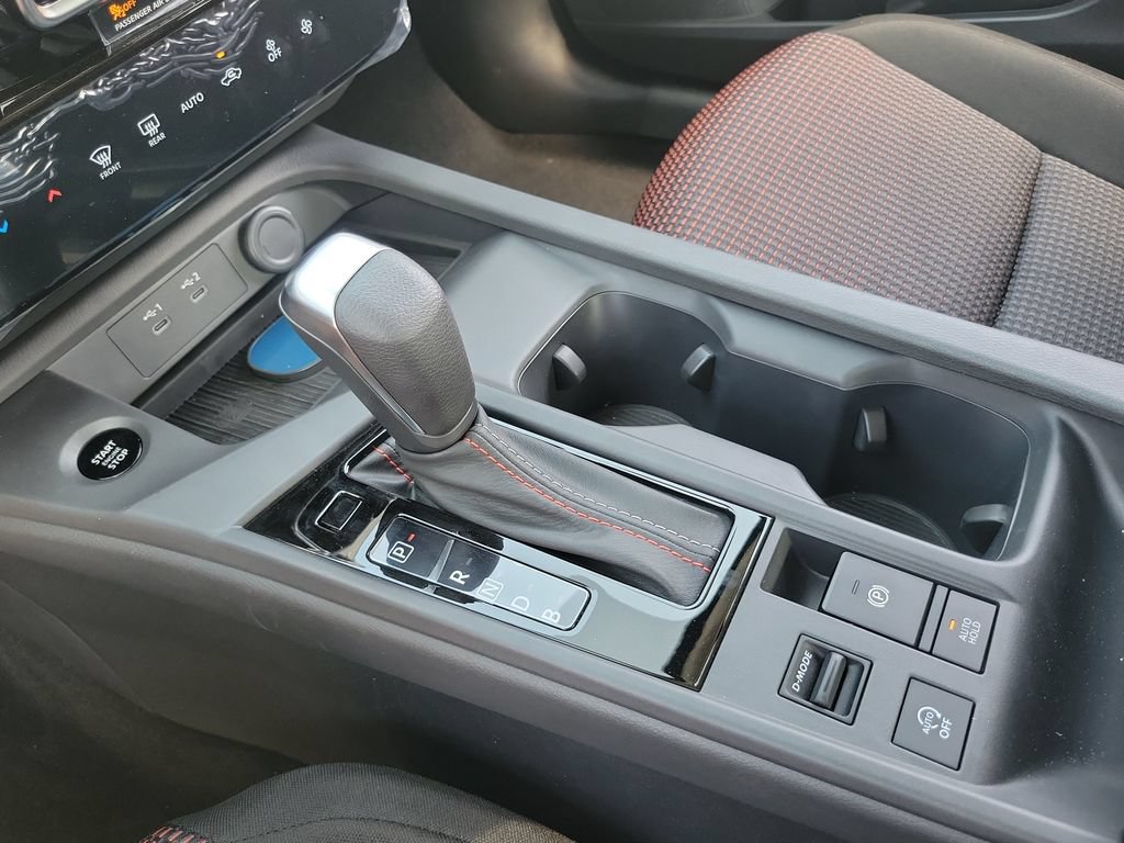 New 2027 Nissan Sentra SR w/ Floor Mat Package FWD image 10