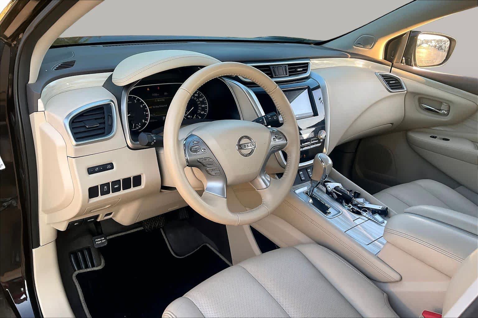 Used 2017 Nissan Murano SL w/ SL Technology Package FWD image 18