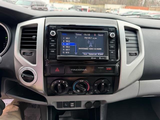 Used 2015 Toyota Tacoma 4x4 Double Cab w/ TRD Off-Road Package image 24