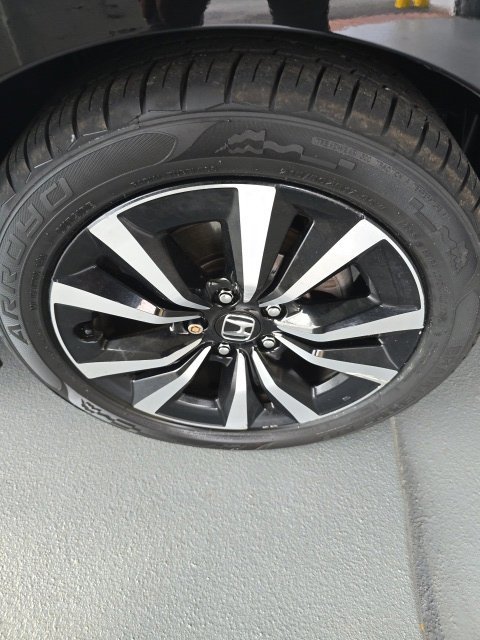 Used 2024 Honda Civic EX-L image 11