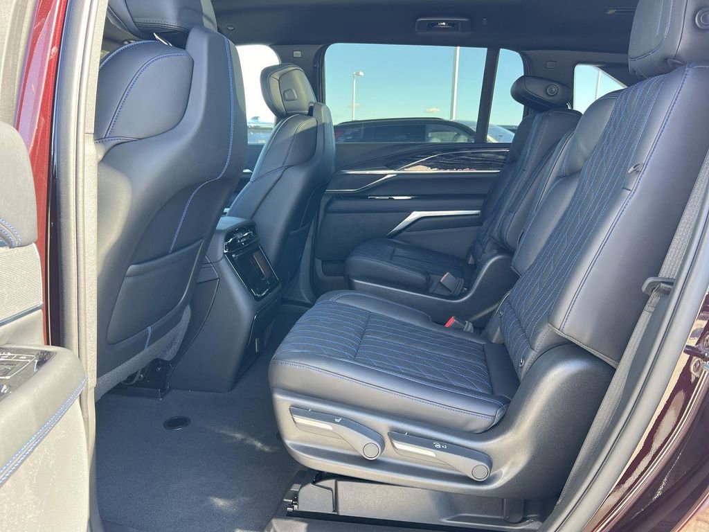 New 2026 Cadillac Escalade IQ Luxury 1 image 28