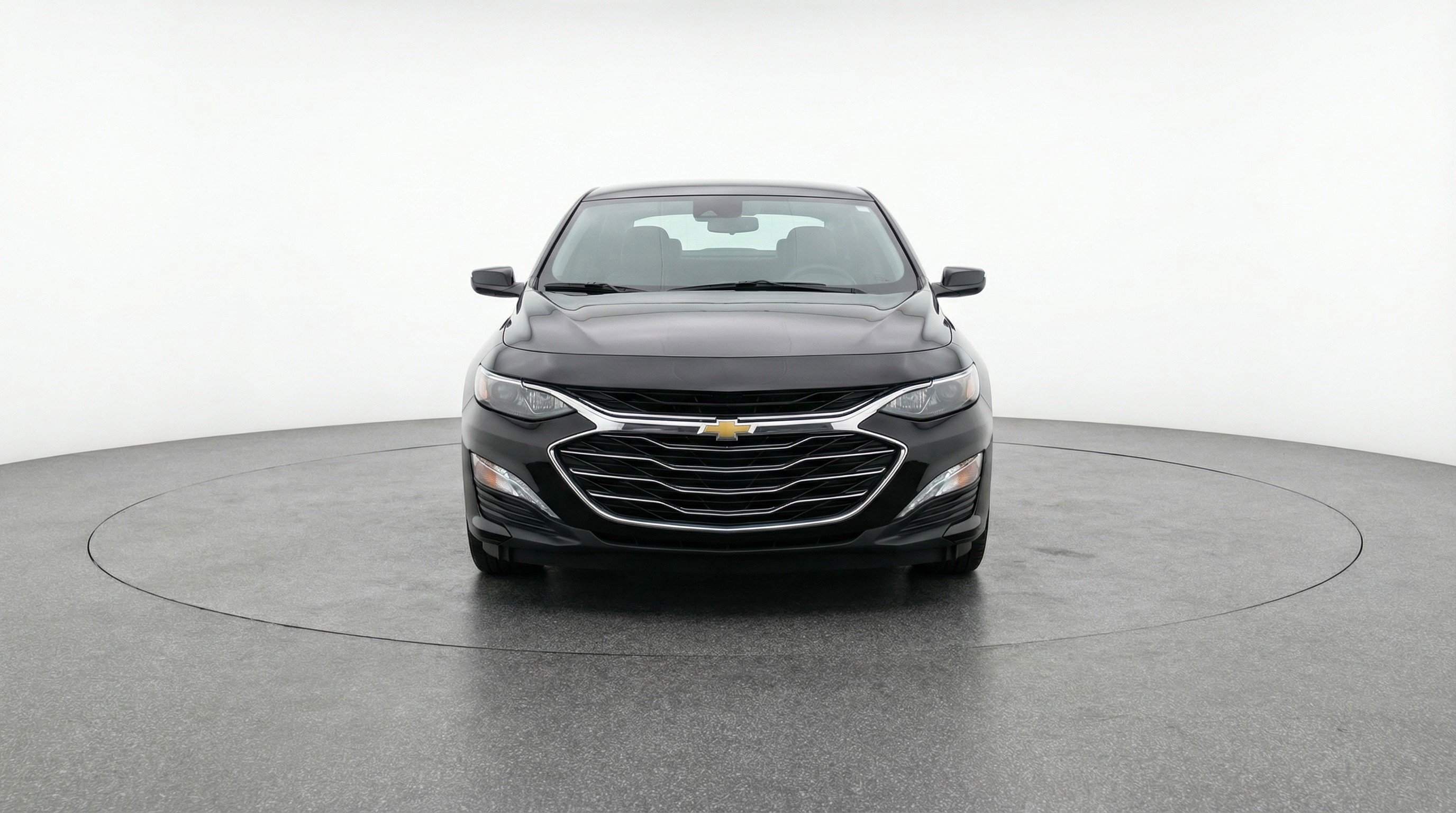 Used 2024 Chevrolet Malibu LT image 2