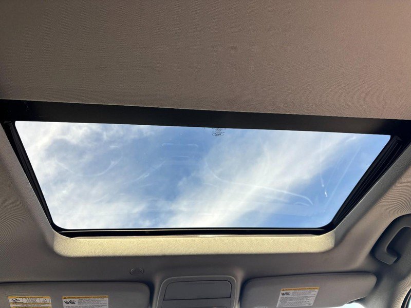 Used 2022 Ford Explorer XLT w/ Equipment Group 202A image 15