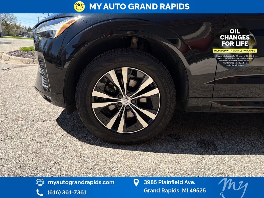 Used 2023 Volvo XC60 B5 Core AWD/4WD image 30
