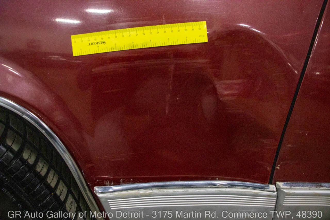 Used 1990 Cadillac Brougham image 29