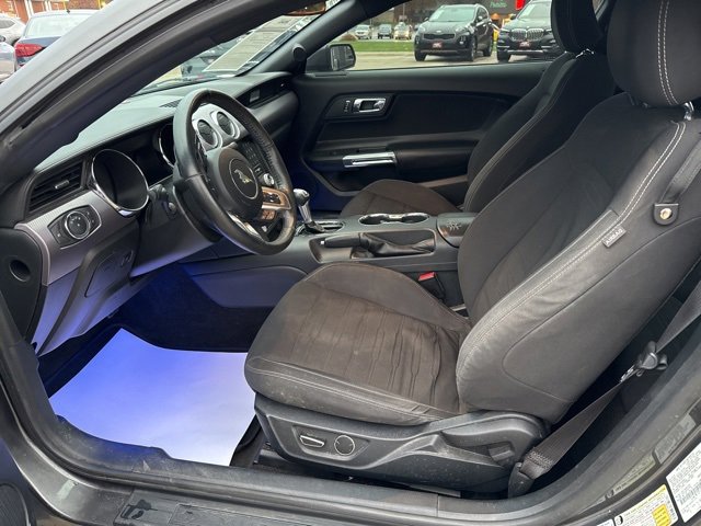 Used 2015 Ford Mustang GT image 23