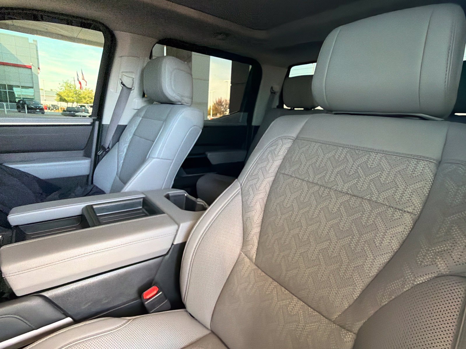 Used 2024 Toyota Tundra Limited w/ Power Package AWD/4WD image 6