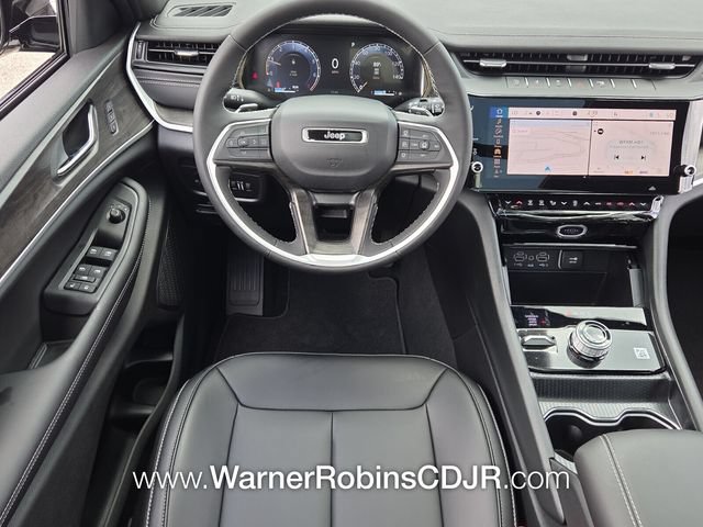 New 2026 Jeep Grand Cherokee L Limited w/ Limited Altitude Package AWD/4WD image 7