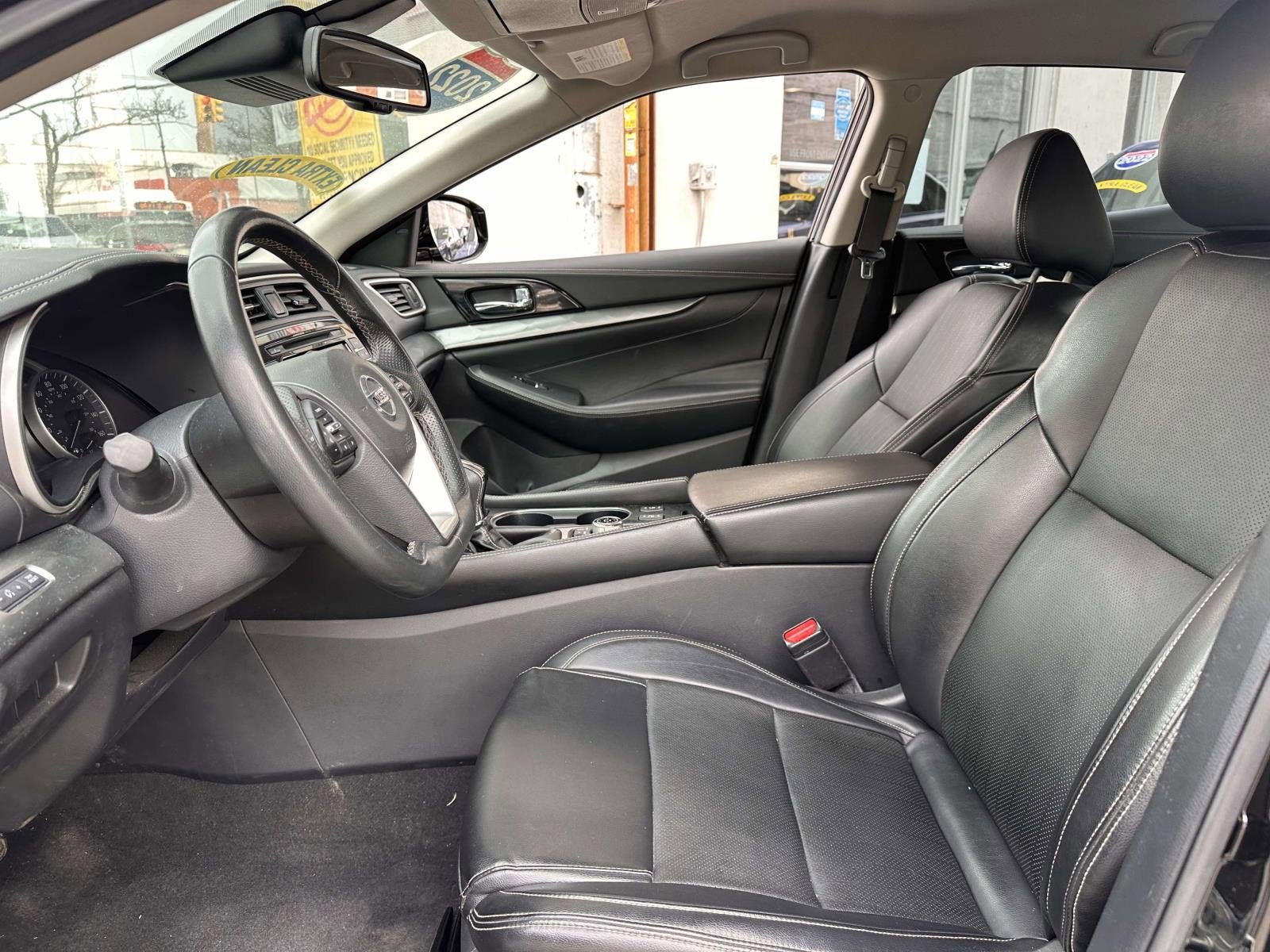 Used 2022 Nissan Maxima SV w/ Floor Mat Group image 16