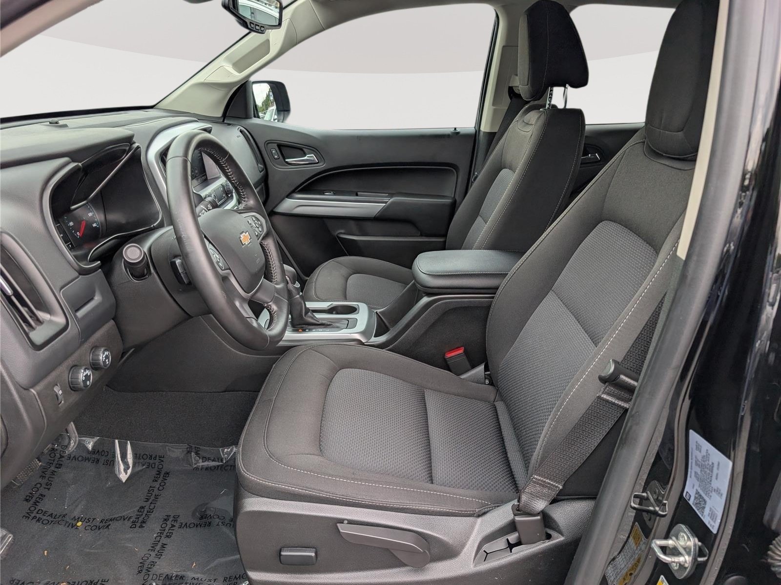 Used 2022 Chevrolet Colorado LT AWD/4WD image 16