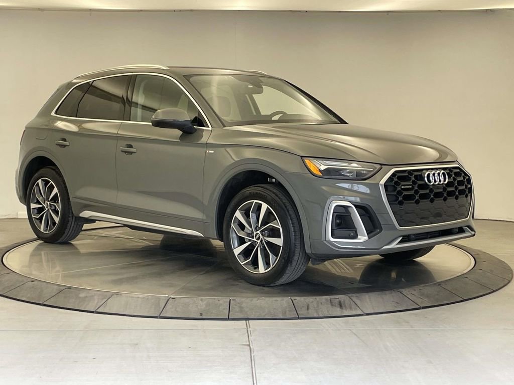 Used 2023 Audi Q5 2.0T Premium Plus w/ Premium Plus Package image 9