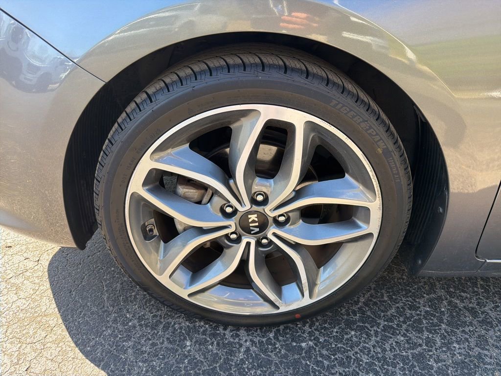 Used 2015 Kia Forte SX image 9