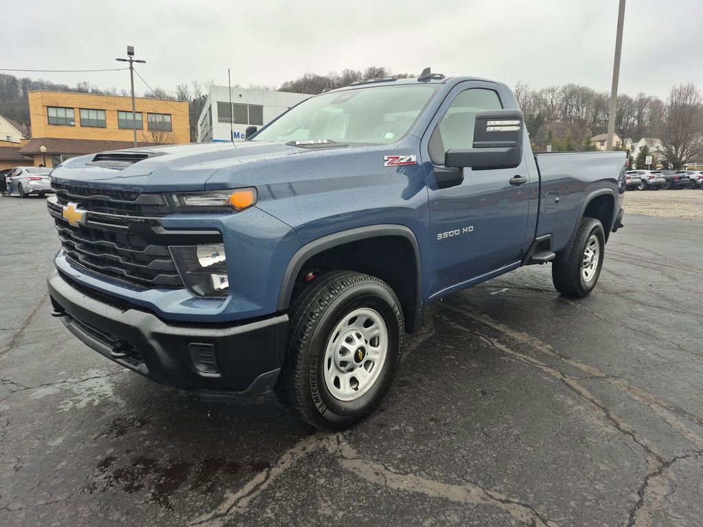 Used 2025 Chevrolet Silverado 3500 W/T image 11