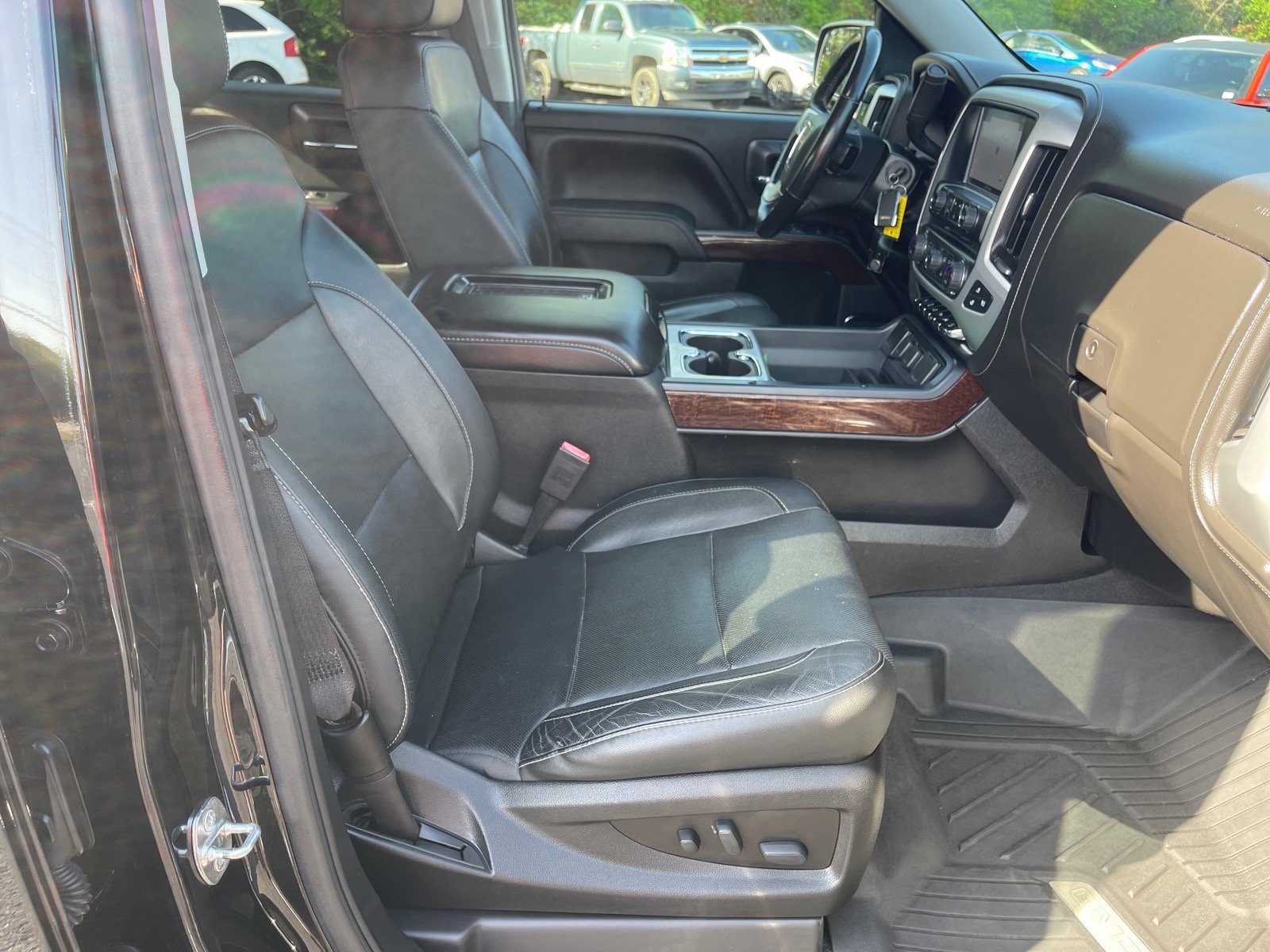 Used 2018 GMC Sierra 1500 SLT image 19