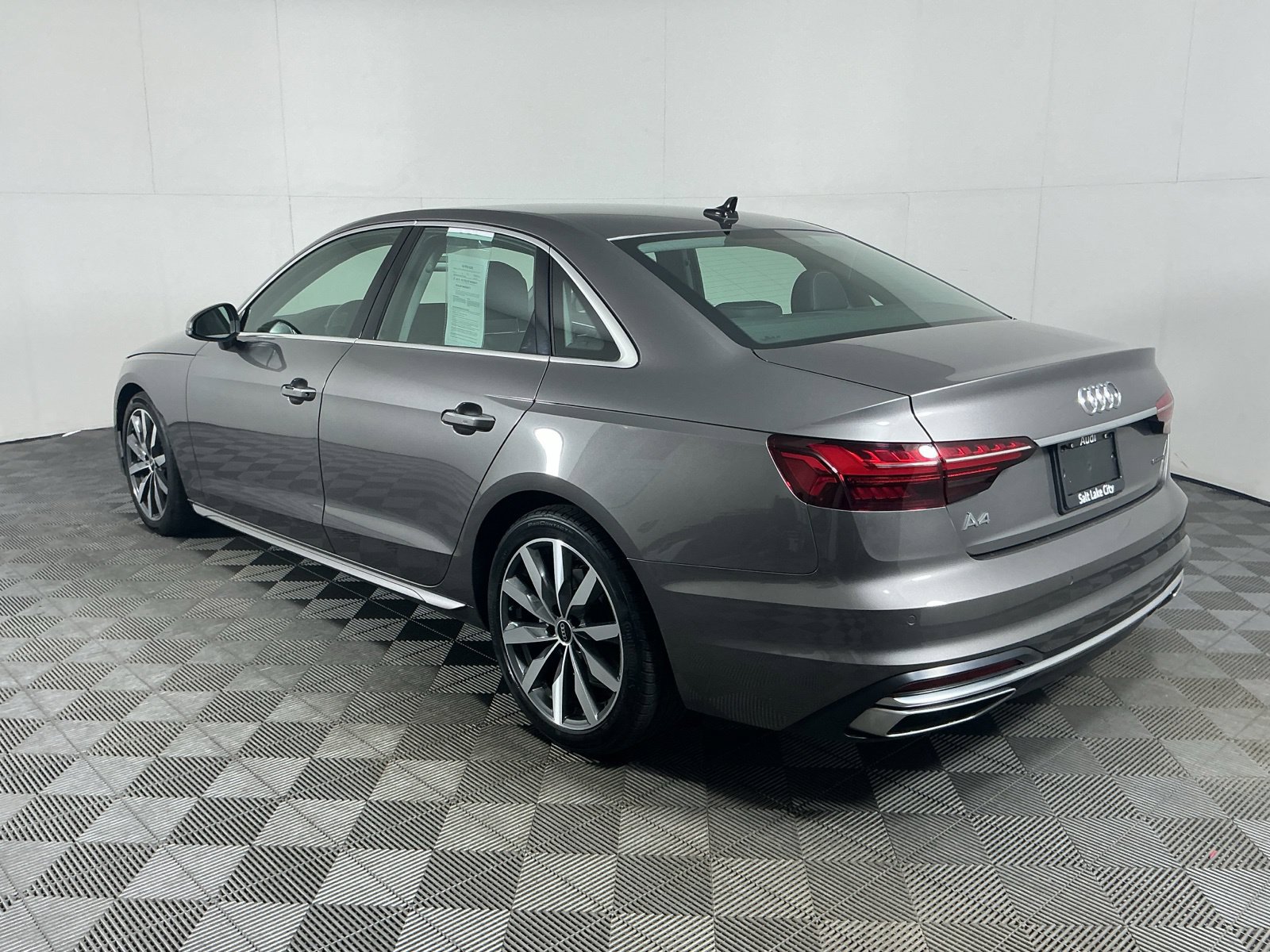 Used 2021 Audi A4 2.0T Premium AWD/4WD image 6