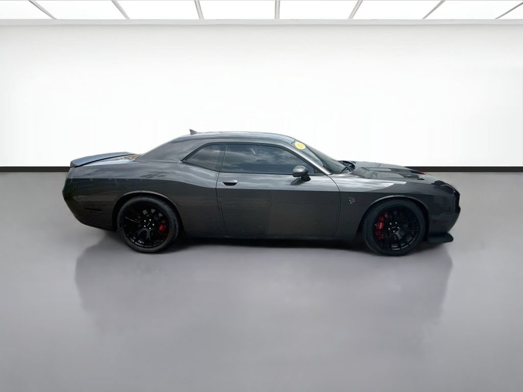 Used 2016 Dodge Challenger SRT Hellcat RWD image 4