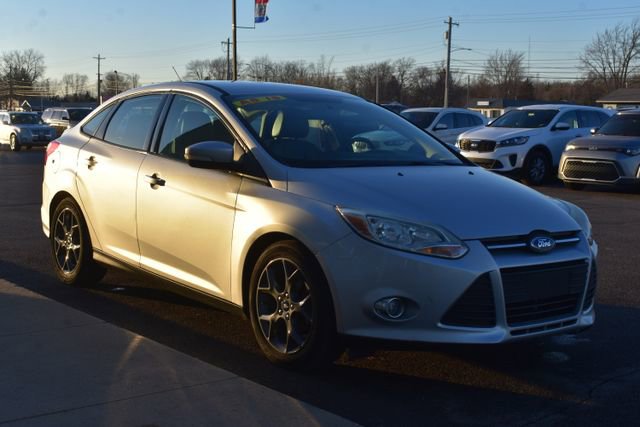 Used 2014 Ford Focus SE w/ Equipment Group 201A image 7