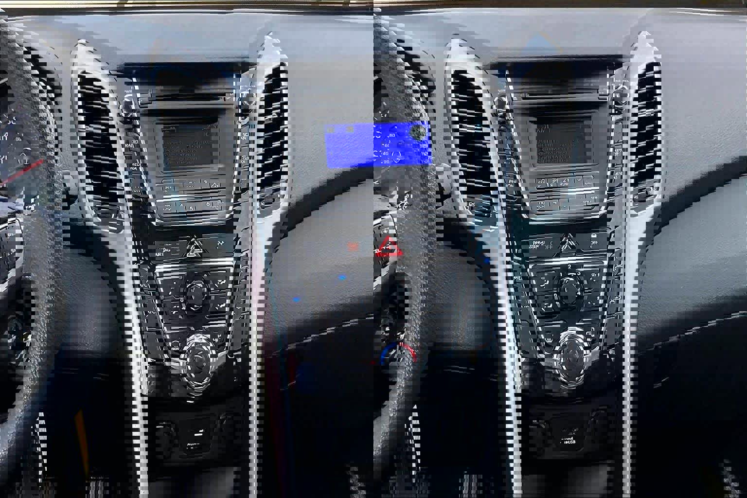 Used 2017 Hyundai Elantra GT image 6