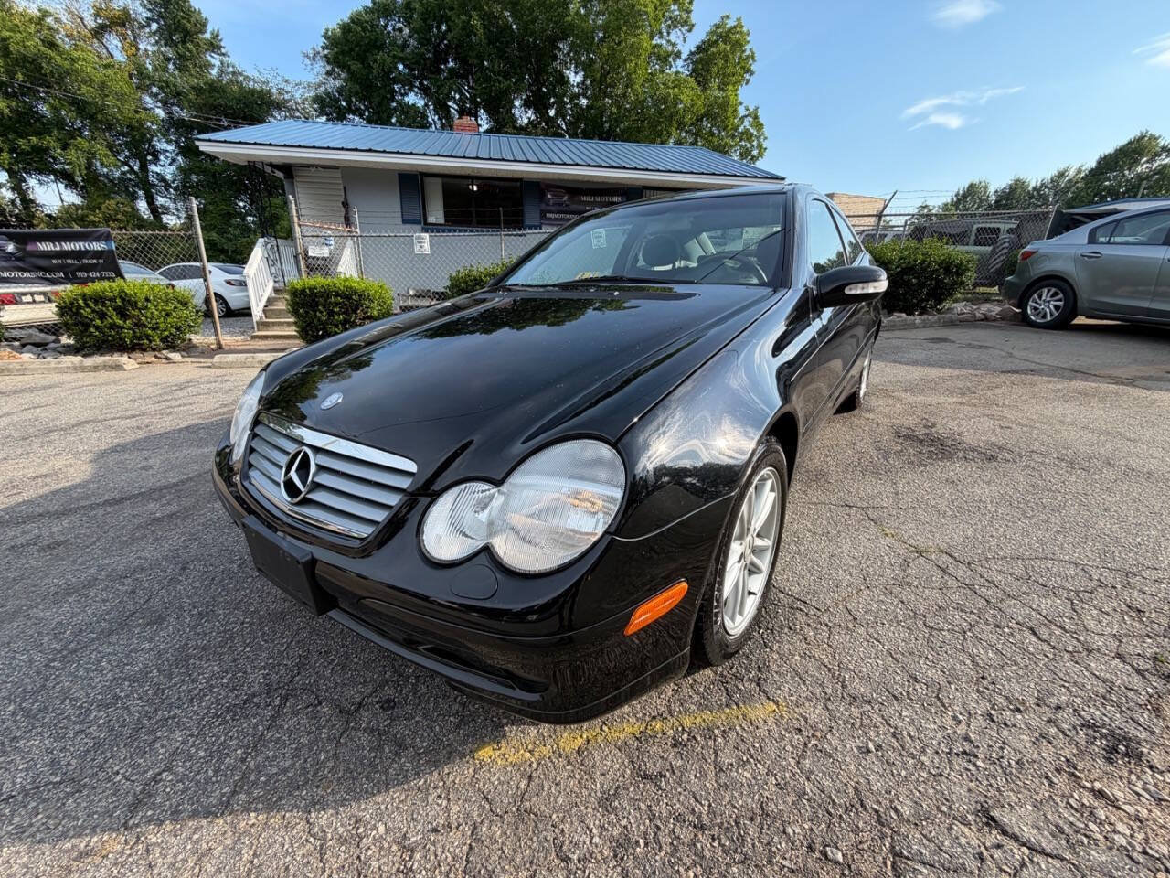 Used 2002 Mercedes-Benz C 230 Coupe image 1