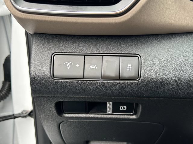 Used 2022 Hyundai Santa Fe SEL FWD image 31